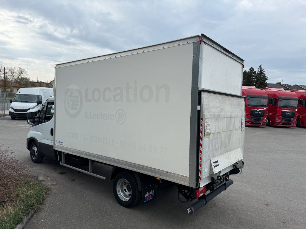 Iveco 35C16 Daily 3,0l - Autoutilitară box: Foto 4 Iveco 35C16 Daily 3,0l - Autoutilitară box: Foto 4
