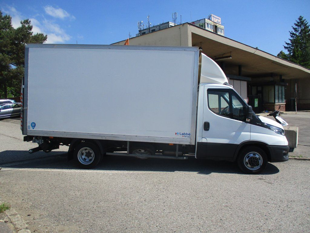 Iveco Daily 35C16 3.0 - Autoutilitară box: Foto 4 Iveco Daily 35C16 3.0 - Autoutilitară box: Foto 4