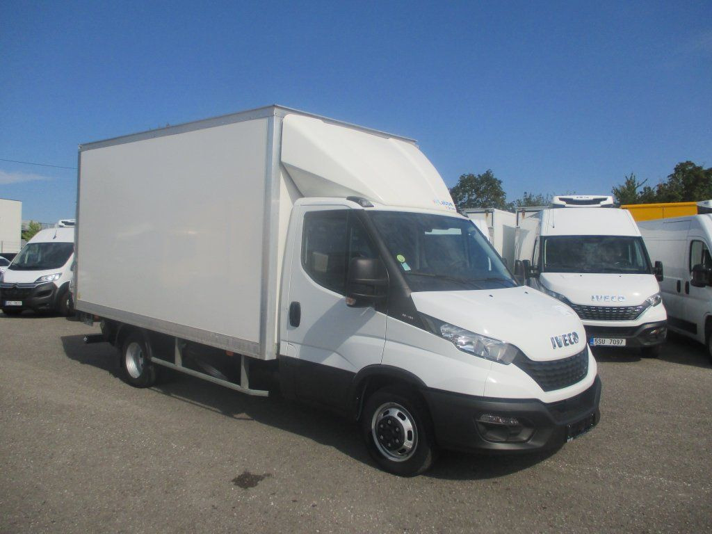 Iveco Daily 35C16 - Autoutilitară box: Foto 3 Iveco Daily 35C16 - Autoutilitară box: Foto 3