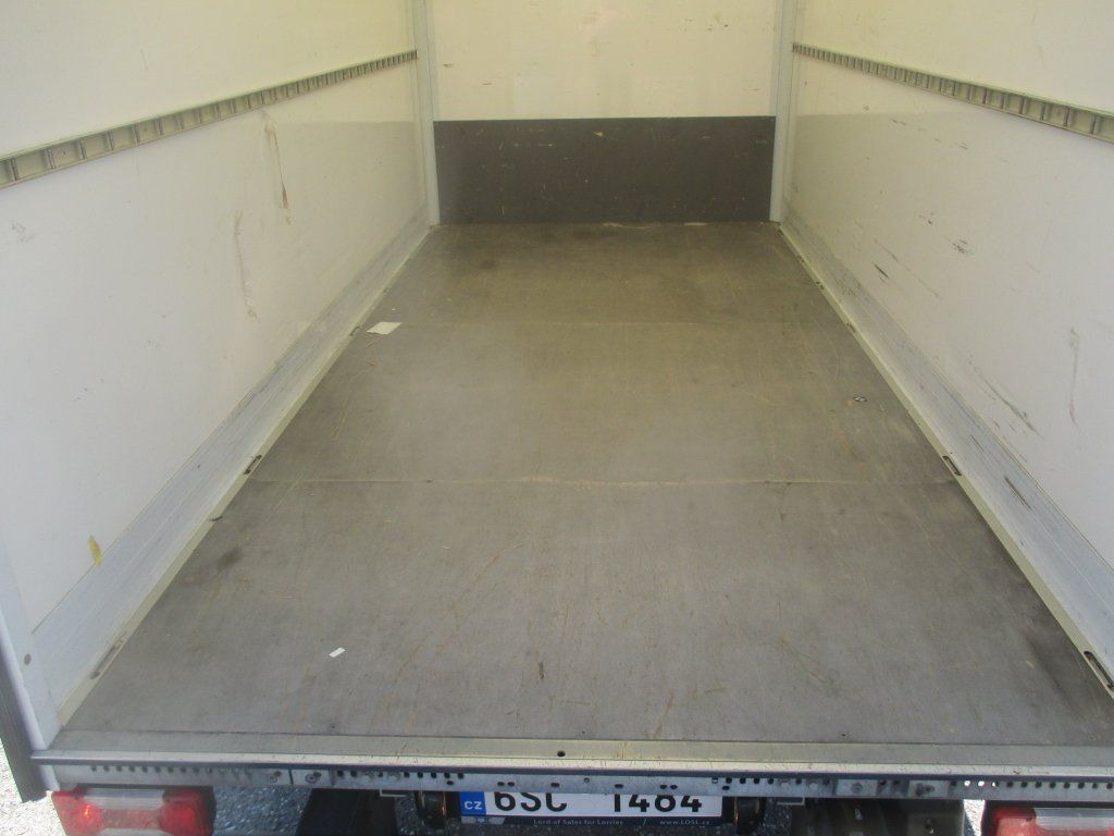 Dubă Iveco Daily 35S16: Foto 8