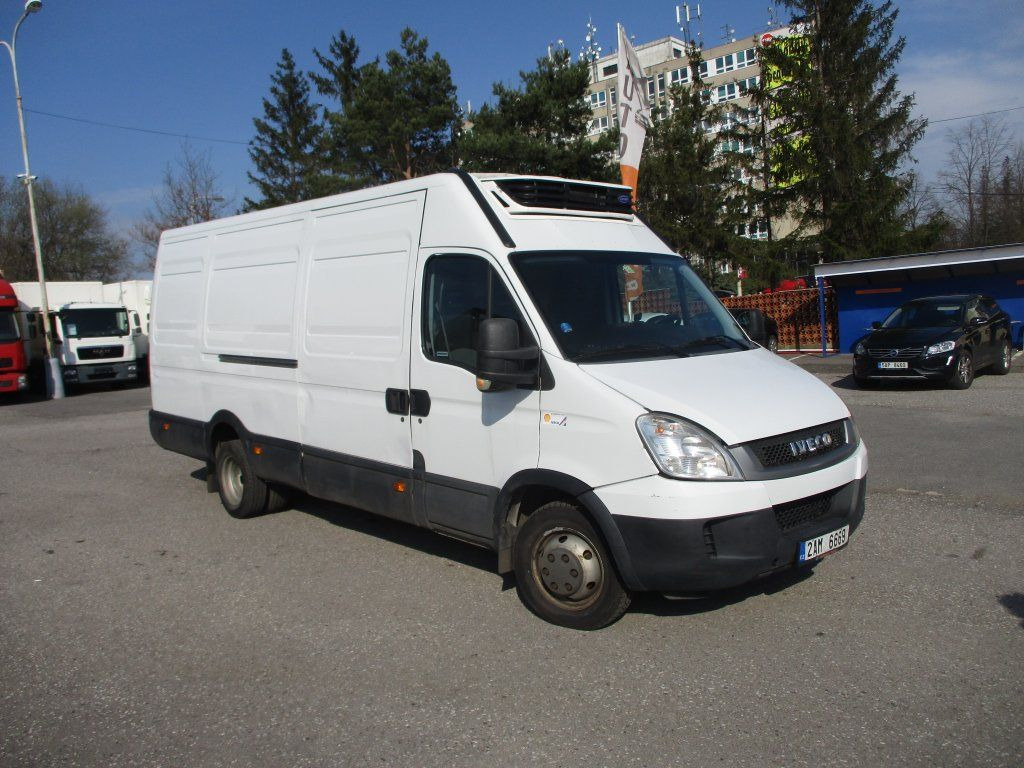 Iveco Daily 50C15 Carrier 350 - Autoutilitară frigorifica: Foto 1 Iveco Daily 50C15 Carrier 350 - Autoutilitară frigorifica: Foto 1