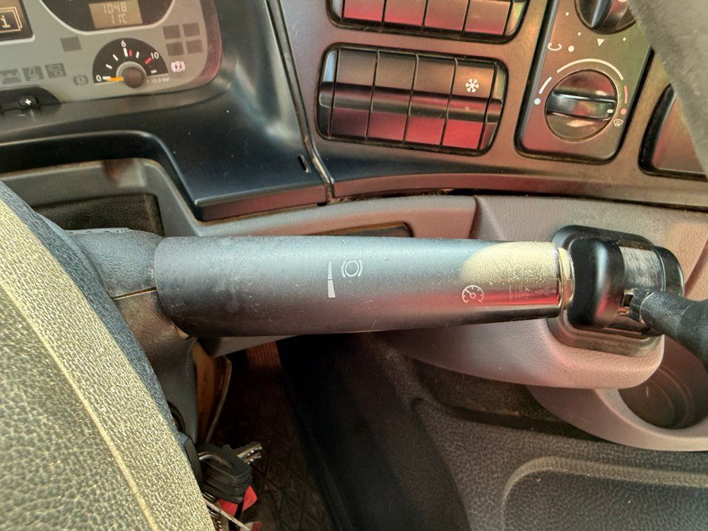 Leasing de  Mercedes-Benz 2641 Actros 6x4 EURO 4 Mercedes-Benz 2641 Actros 6x4 EURO 4: Foto 18