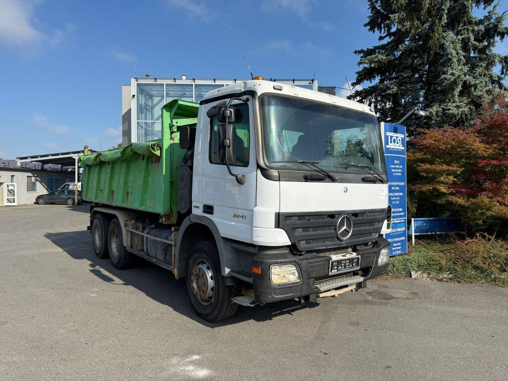Mercedes-Benz 2641 Actros 6x4 EURO 4 - Camion basculantă: Foto 2 Mercedes-Benz 2641 Actros 6x4 EURO 4 - Camion basculantă: Foto 2