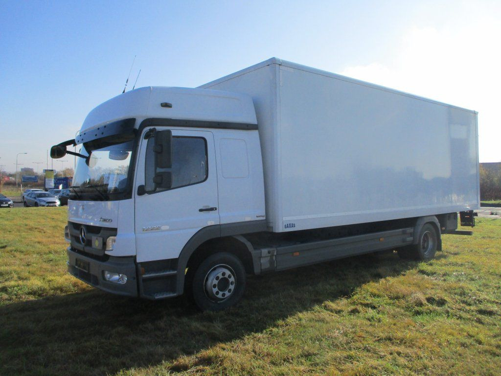 Mercedes-Benz Atego 1222 1 Liege LBW - Camion furgon: Foto 1 Mercedes-Benz Atego 1222 1 Liege LBW - Camion furgon: Foto 1