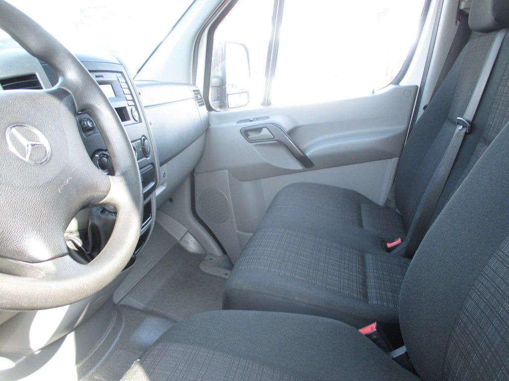 Mercedes-Benz Sprinter 514 CDi - Autoutilitară box: Foto 5 Mercedes-Benz Sprinter 514 CDi - Autoutilitară box: Foto 5