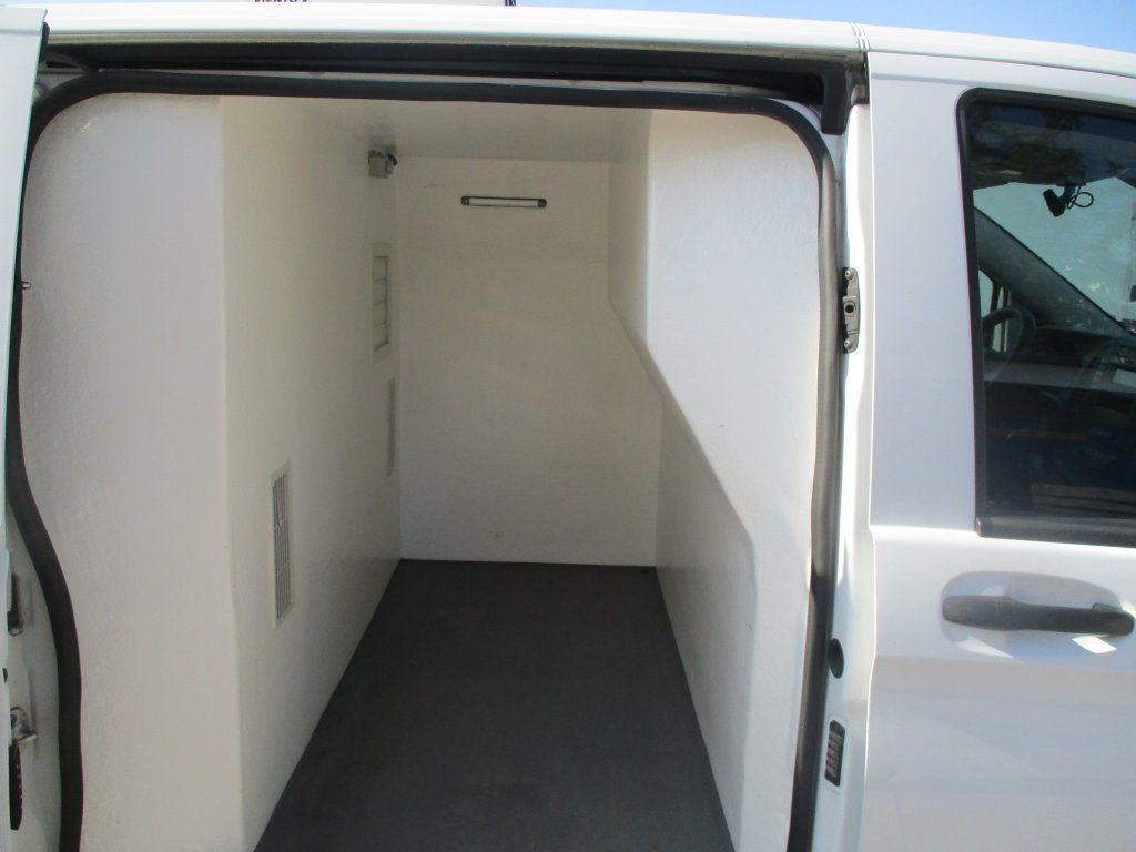 Mercedes-Benz Vito 111 CDi - Autoutilitară frigorifica: Foto 4 Mercedes-Benz Vito 111 CDi - Autoutilitară frigorifica: Foto 4