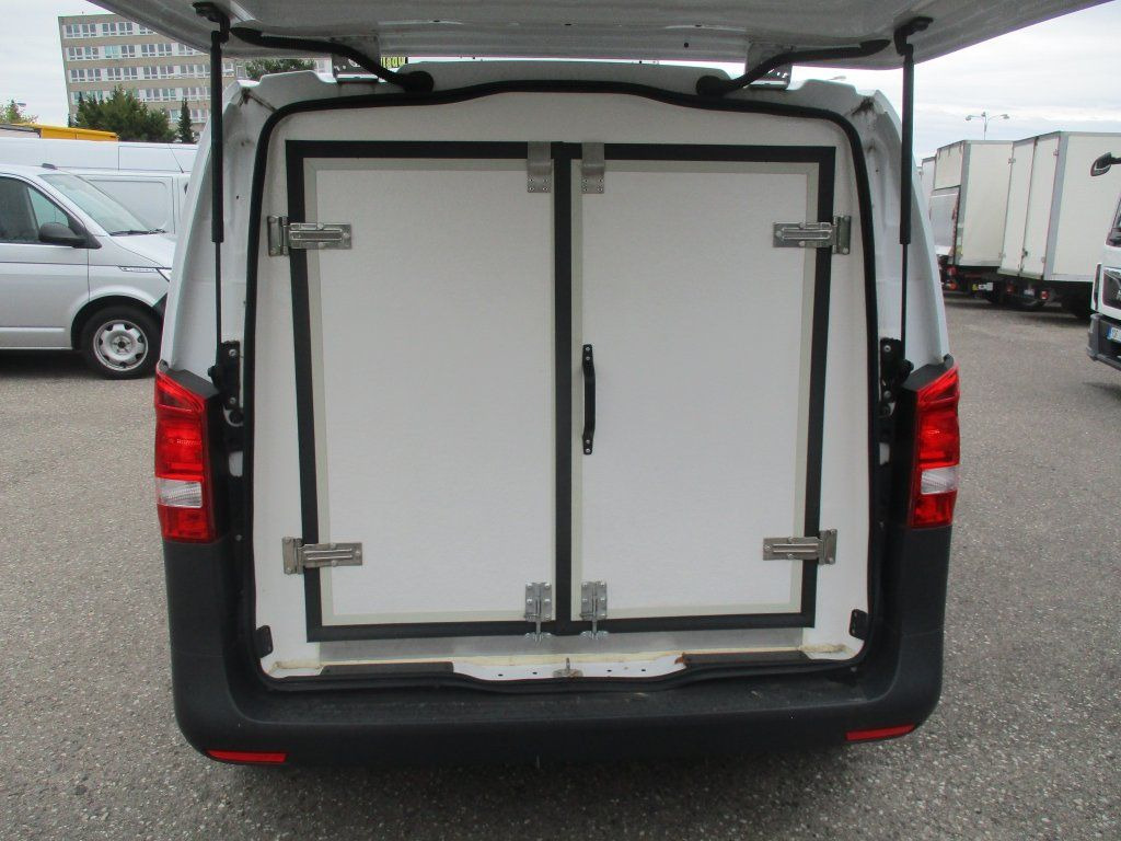 Mercedes-Benz Vito 111 CDi - Autoutilitară frigorifica: Foto 3 Mercedes-Benz Vito 111 CDi - Autoutilitară frigorifica: Foto 3