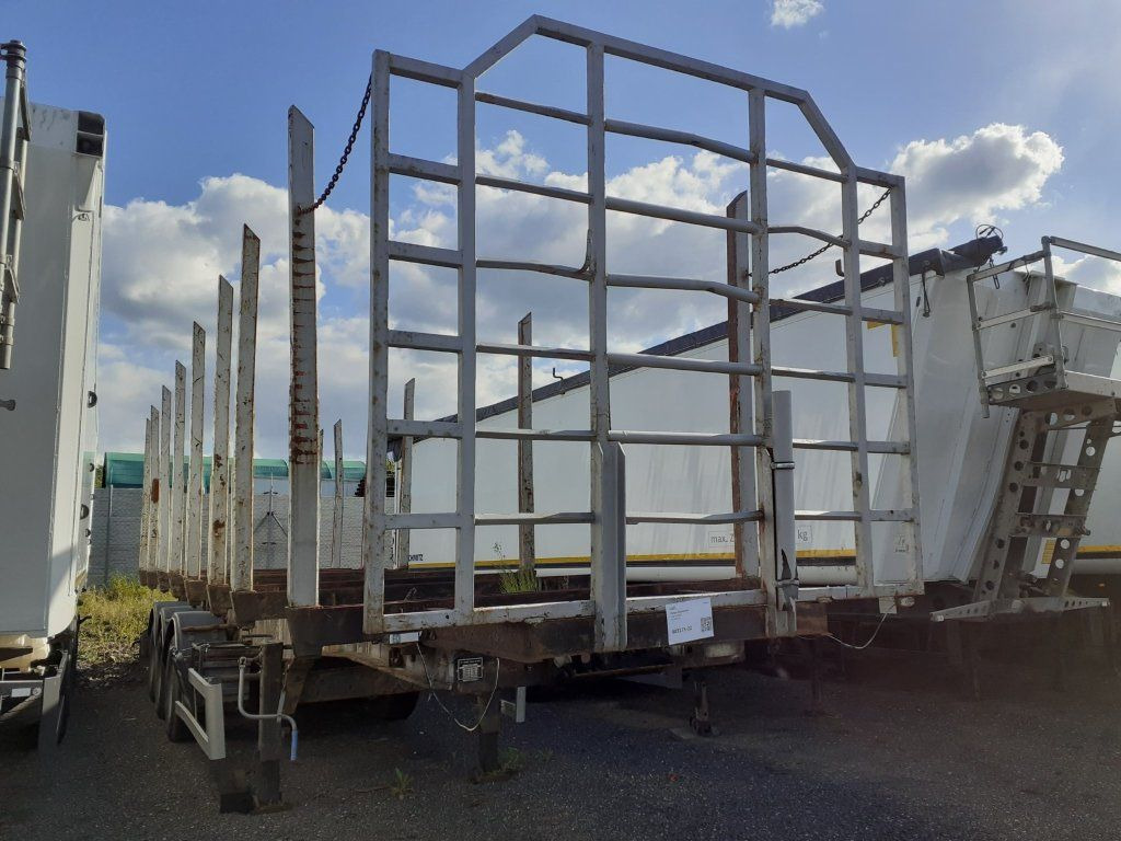 Panav NV39 - Semiremorcă transport busteni: Foto 1 Panav NV39 - Semiremorcă transport busteni: Foto 1