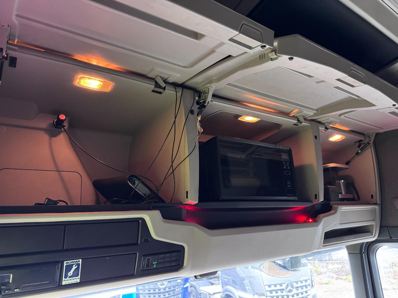 Scania R540 6x4 | RETARDER | FULL AIR | GOLD SERVICE HISTORY GOLD SERVICE HISTORY - Cap tractor: Foto 4 Scania R540 6x4 | RETARDER | FULL AIR | GOLD SERVICE HISTORY GOLD SERVICE HISTORY - Cap tractor: Foto 4