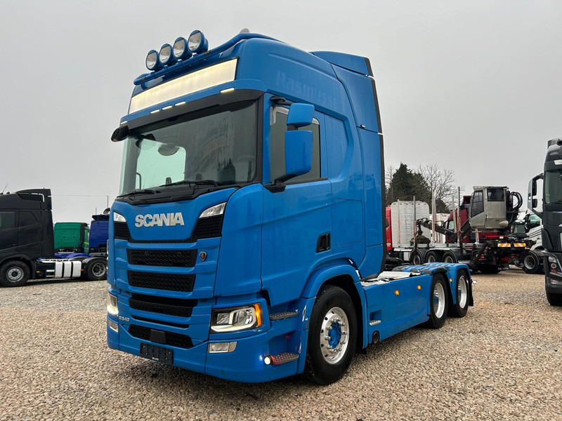 Scania R540 6x4 | RETARDER | FULL AIR | GOLD SERVICE HISTORY GOLD SERVICE HISTORY - Cap tractor: Foto 1 Scania R540 6x4 | RETARDER | FULL AIR | GOLD SERVICE HISTORY GOLD SERVICE HISTORY - Cap tractor: Foto 1