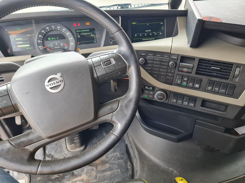 Volvo FH16 750 | 6x4 | ADR | 100 TON | ADR EXll, EXlll, AT | RETARDER | 100 TON VOLVO + VANG - Cap tractor: Foto 5 Volvo FH16 750 | 6x4 | ADR | 100 TON | ADR EXll, EXlll, AT | RETARDER | 100 TON VOLVO + VANG - Cap tractor: Foto 5