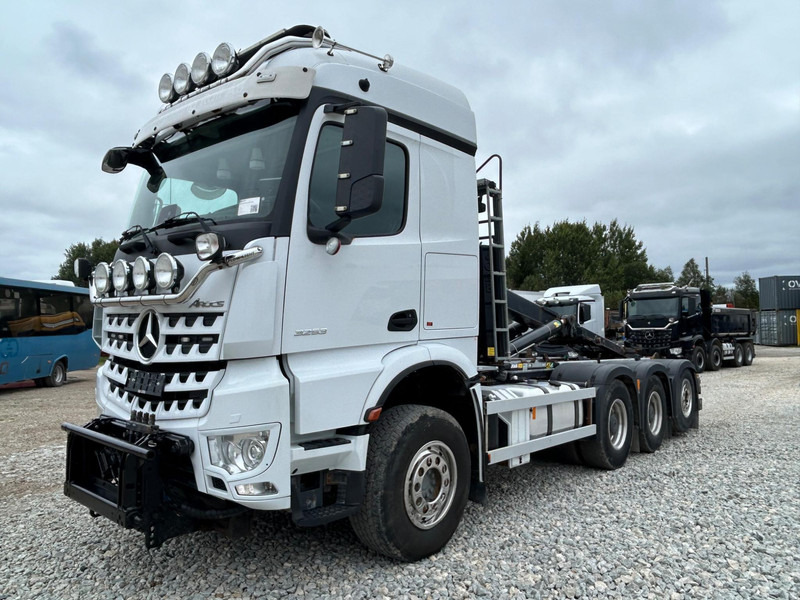 Mercedes-Benz Arocs 3253 | Joab L 24 ton 5750 mm | TULOSSA - Camion cu cârlig: Foto 1 Mercedes-Benz Arocs 3253 | Joab L 24 ton 5750 mm | TULOSSA - Camion cu cârlig: Foto 1