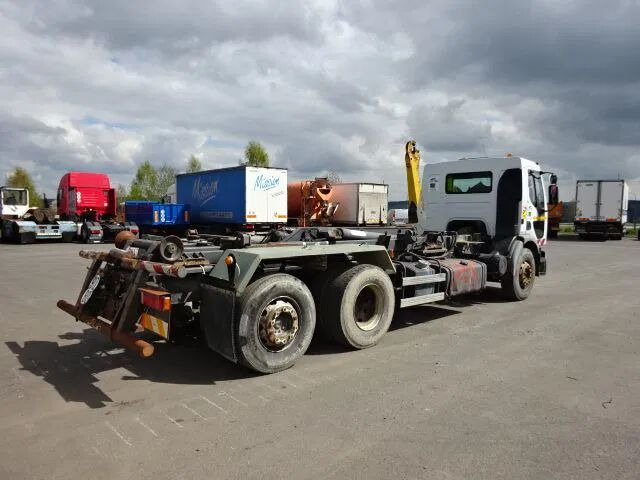 Renault Premium 370 dci - 6x2 - container system - crane/grue - Camion cu sistem de cablu: Foto 2 Renault Premium 370 dci - 6x2 - container system - crane/grue - Camion cu sistem de cablu: Foto 2