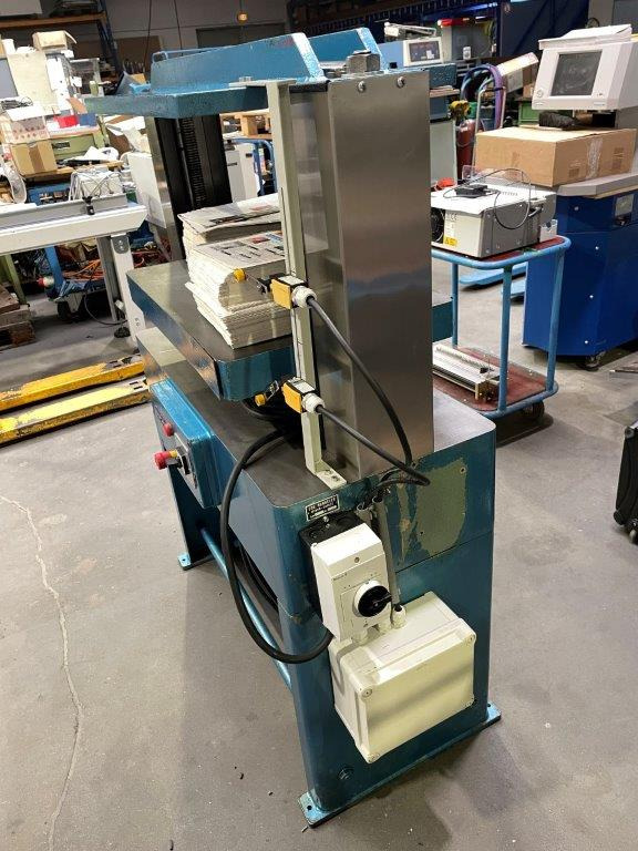 Double spindle press / double plate press Hunkeler ADP 45-70 - Mașină de tipar: Foto 2 Double spindle press / double plate press Hunkeler ADP 45-70 - Mașină de tipar: Foto 2