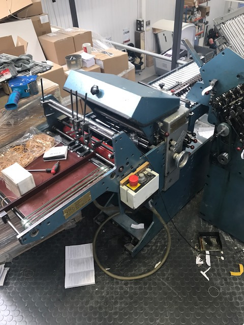 Herzog & Heymann Model KL 112-8-4-FBS - Mașină de pliat: Foto 1 Herzog & Heymann Model KL 112-8-4-FBS - Mașină de pliat: Foto 1