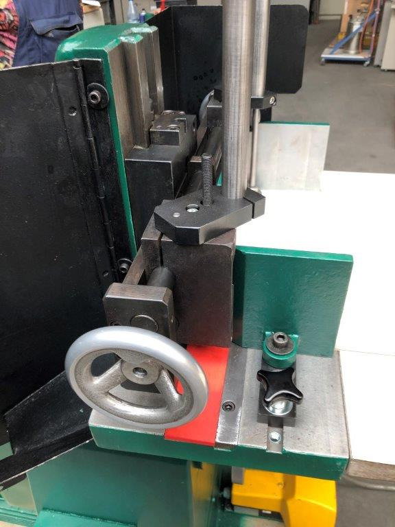 Karl Tränklein EK-D 100 double corner rounding machine - Mașină de îndosariat: Foto 3 Karl Tränklein EK-D 100 double corner rounding machine - Mașină de îndosariat: Foto 3