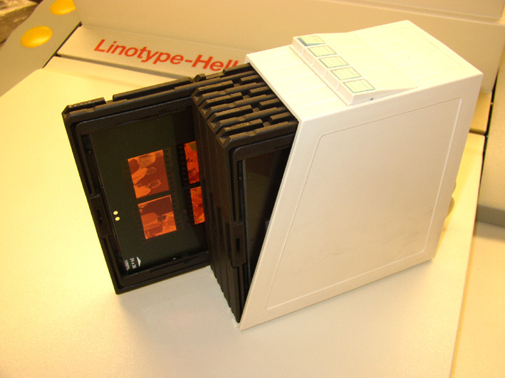 Flatbed scanner Heidelberg Topaz 3240-2 with robotic attachment and LinoColor 6 - Mașină de tipar: Foto 4 Flatbed scanner Heidelberg Topaz 3240-2 with robotic attachment and LinoColor 6 - Mașină de tipar: Foto 4