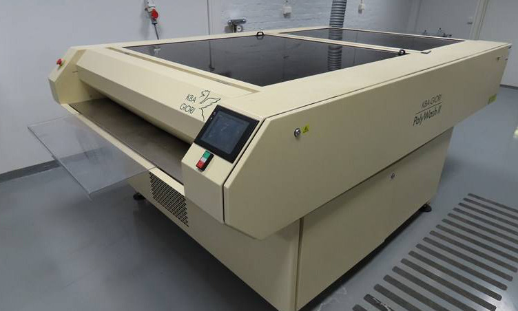 Flexo printing plate washer Glunz & Jensen DEGRAF Polywash II - Mașină de tipar: Foto 1 Flexo printing plate washer Glunz & Jensen DEGRAF Polywash II - Mașină de tipar: Foto 1