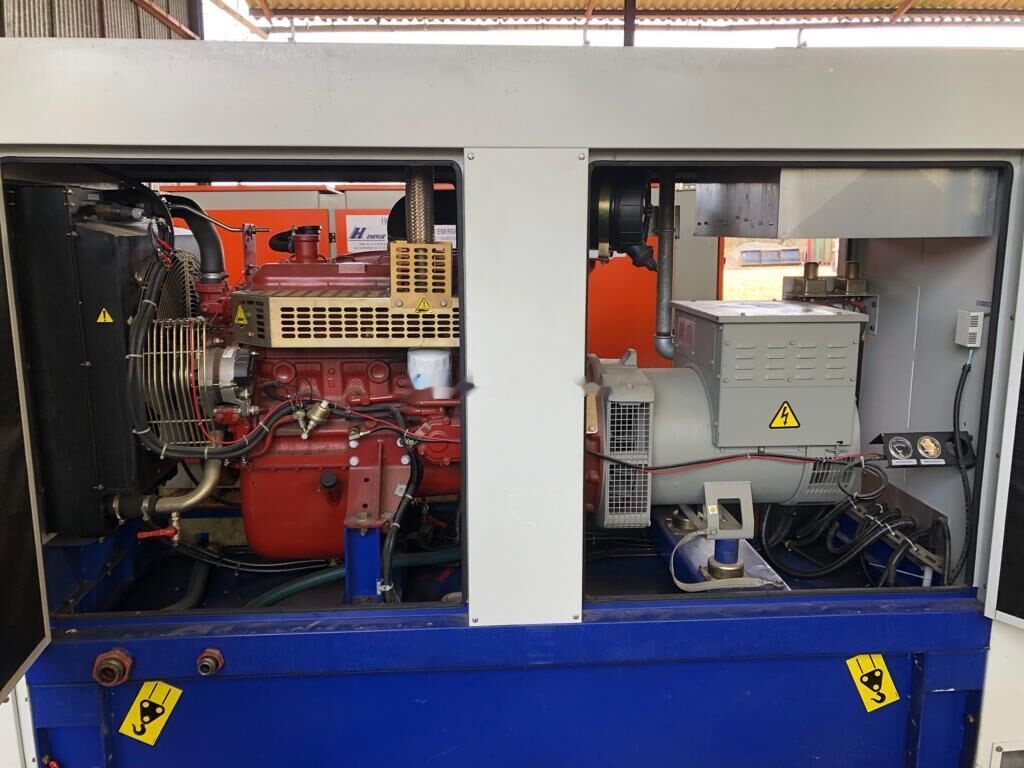 IVECO 60 kVa - Generator electric: Foto 2 IVECO 60 kVa - Generator electric: Foto 2