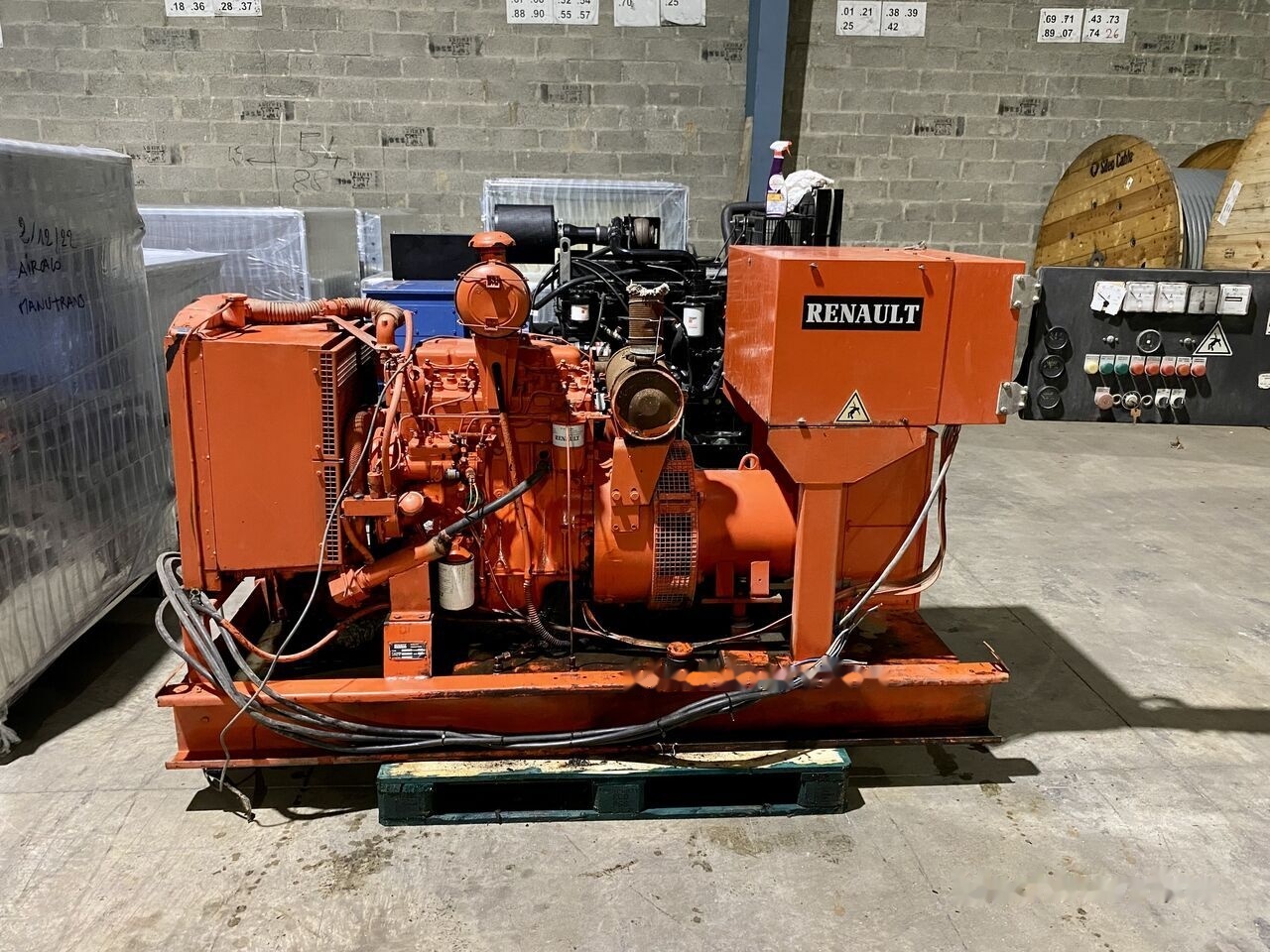 Perkins 50 kVa - Generator electric: Foto 2 Perkins 50 kVa - Generator electric: Foto 2