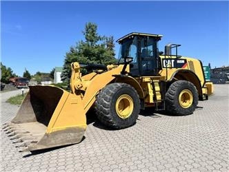 CAT 966M - Încărcător frontal pe pneuri: Foto 1 CAT 966M - Încărcător frontal pe pneuri: Foto 1