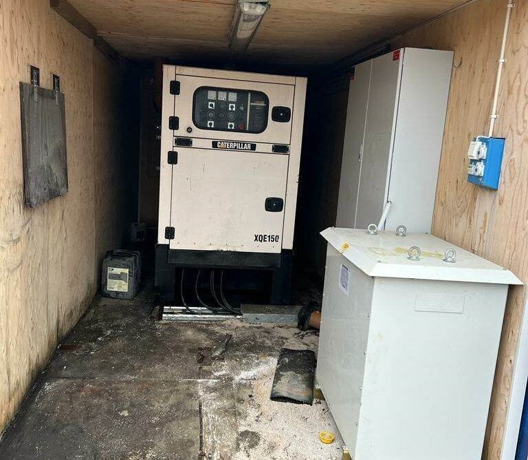 CAT OLYMPIAN XQE150-2 - Generator electric: Foto 3 CAT OLYMPIAN XQE150-2 - Generator electric: Foto 3