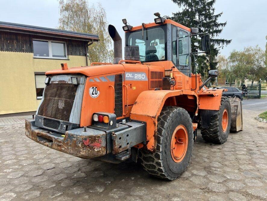 Doosan DL250 - Încărcător frontal pe pneuri: Foto 5 Doosan DL250 - Încărcător frontal pe pneuri: Foto 5