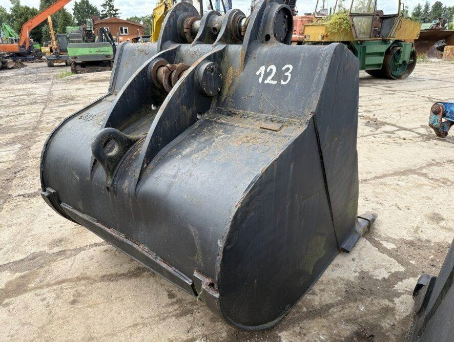 Equipment - attachment for construction equipment  - Cupă pentru Utilaje constructii: Foto 4 Equipment - attachment for construction equipment  - Cupă pentru Utilaje constructii: Foto 4