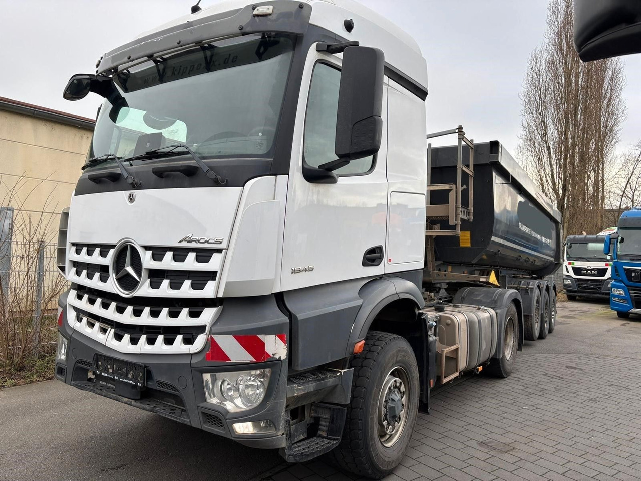 Mercedes-Benz 1845 4x4/Retarder/Kipphydraulik - Cap tractor: Foto 1 Mercedes-Benz 1845 4x4/Retarder/Kipphydraulik - Cap tractor: Foto 1