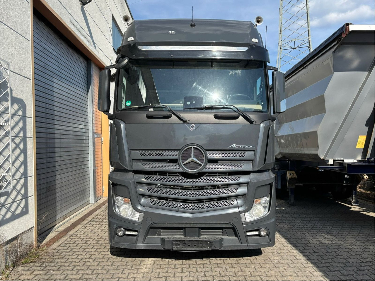 Mercedes-Benz Actros 1851 Retarder/Luft/Klima - Cap tractor: Foto 2 Mercedes-Benz Actros 1851 Retarder/Luft/Klima - Cap tractor: Foto 2