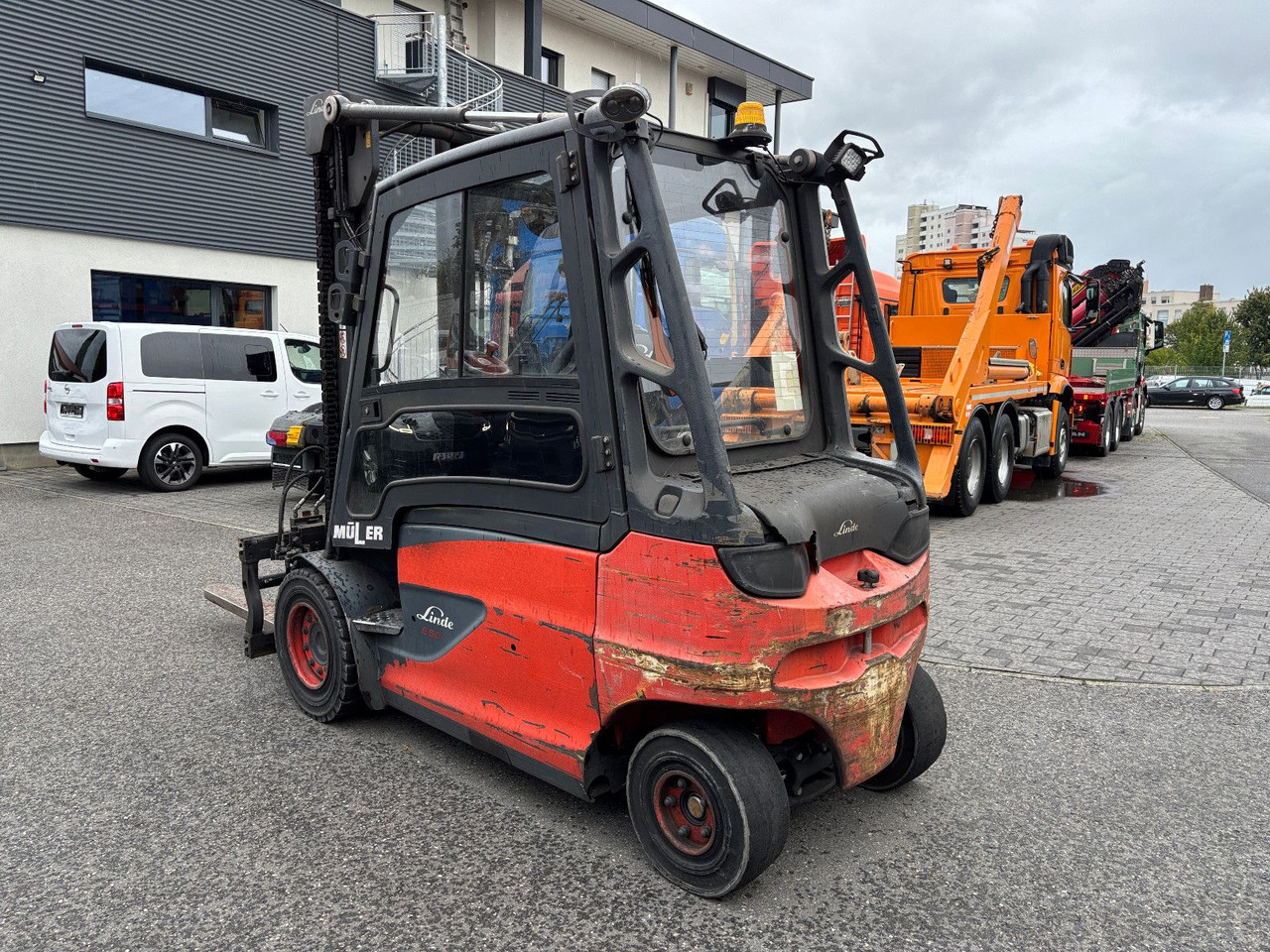 Linde E 50HL-01 Triplex Teleskopgabel - Electrostivuitor: Foto 4 Linde E 50HL-01 Triplex Teleskopgabel - Electrostivuitor: Foto 4