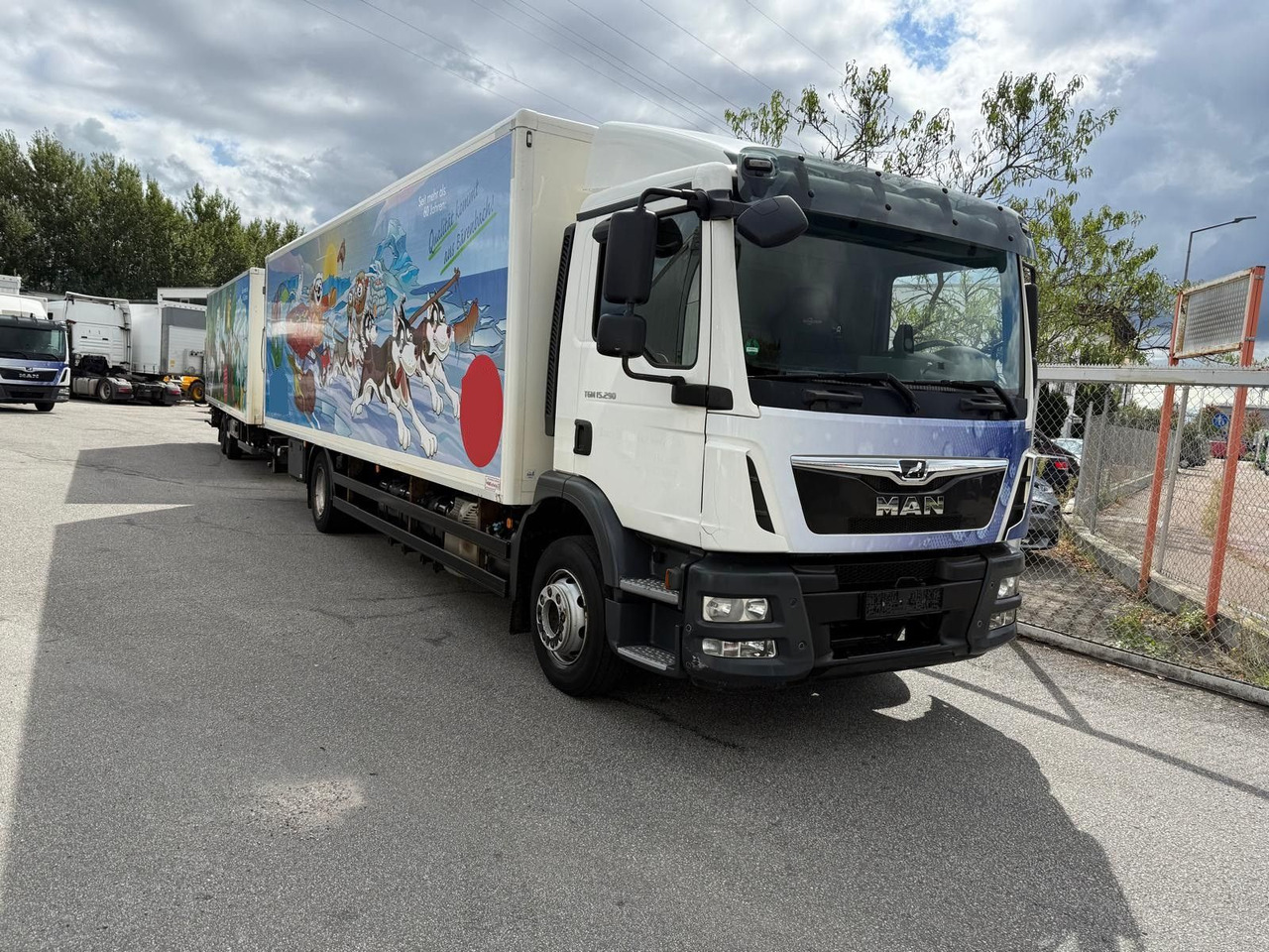 MAN TGM 15.290 kein 12.250 - Camion furgon: Foto 1 MAN TGM 15.290 kein 12.250 - Camion furgon: Foto 1