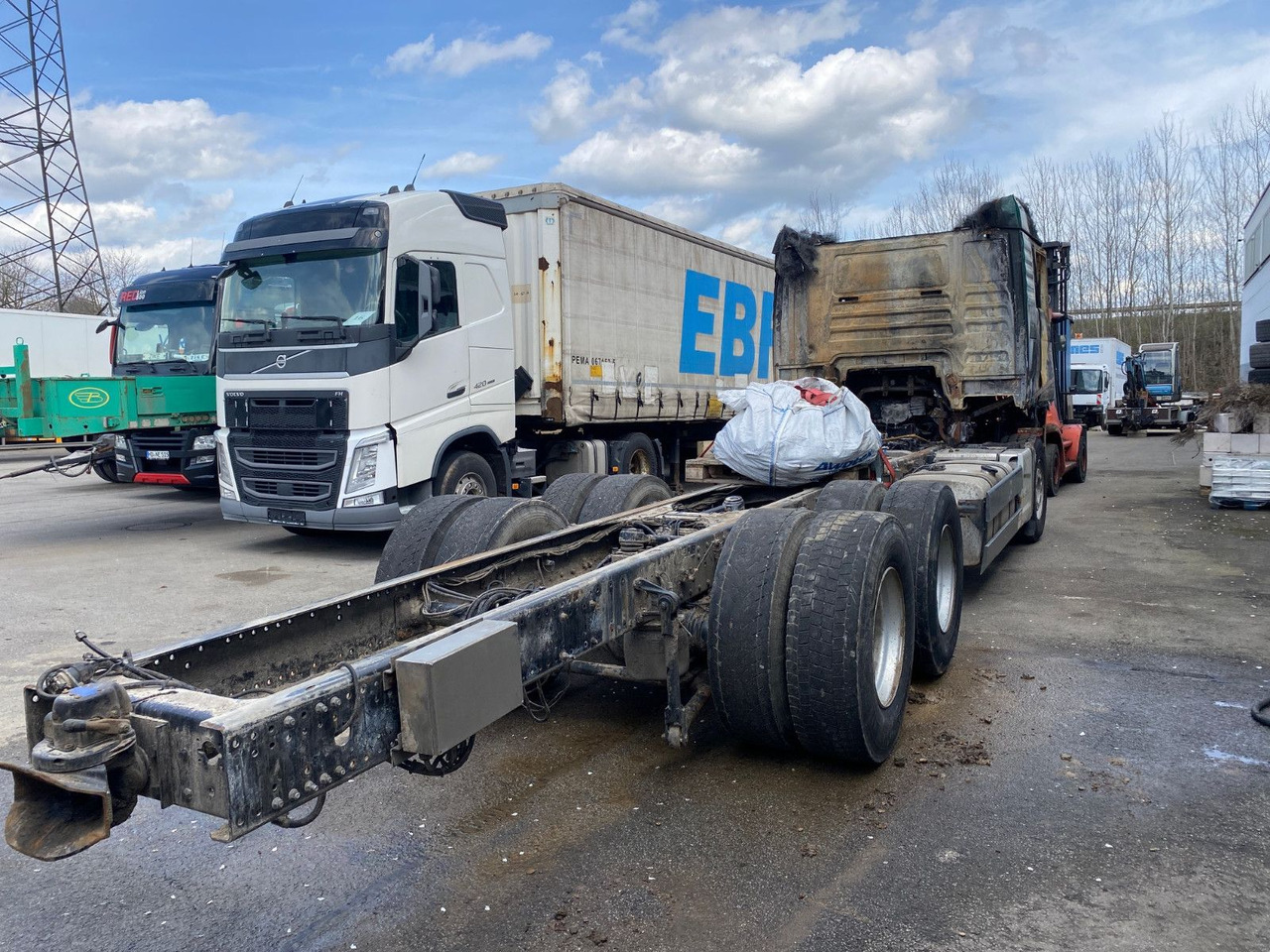 MAN TGX 26.580 Verbrannt 6x4 - Camion şasiu: Foto 4 MAN TGX 26.580 Verbrannt 6x4 - Camion şasiu: Foto 4