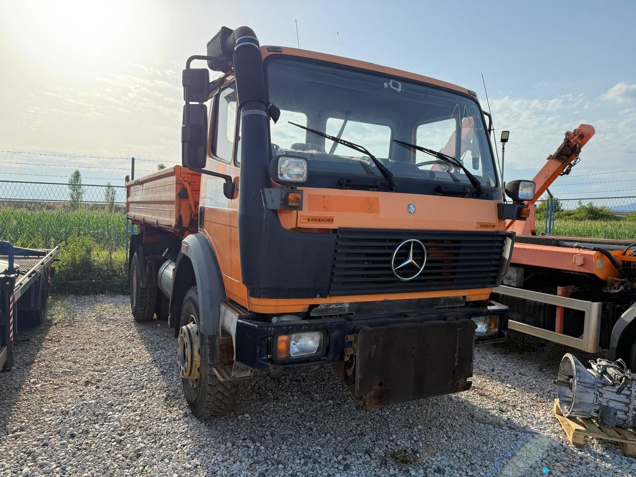 Mercedes-Benz 1820 kein 1831 1836 4x4 - Camion basculantă: Foto 2 Mercedes-Benz 1820 kein 1831 1836 4x4 - Camion basculantă: Foto 2