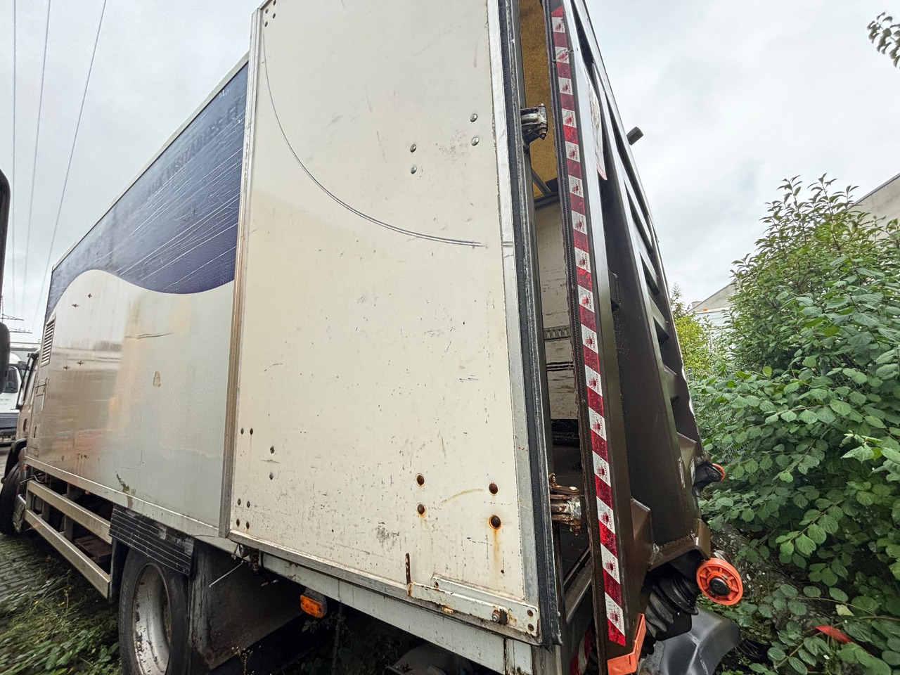 Renault 320*18 - Camion frigider: Foto 3 Renault 320*18 - Camion frigider: Foto 3