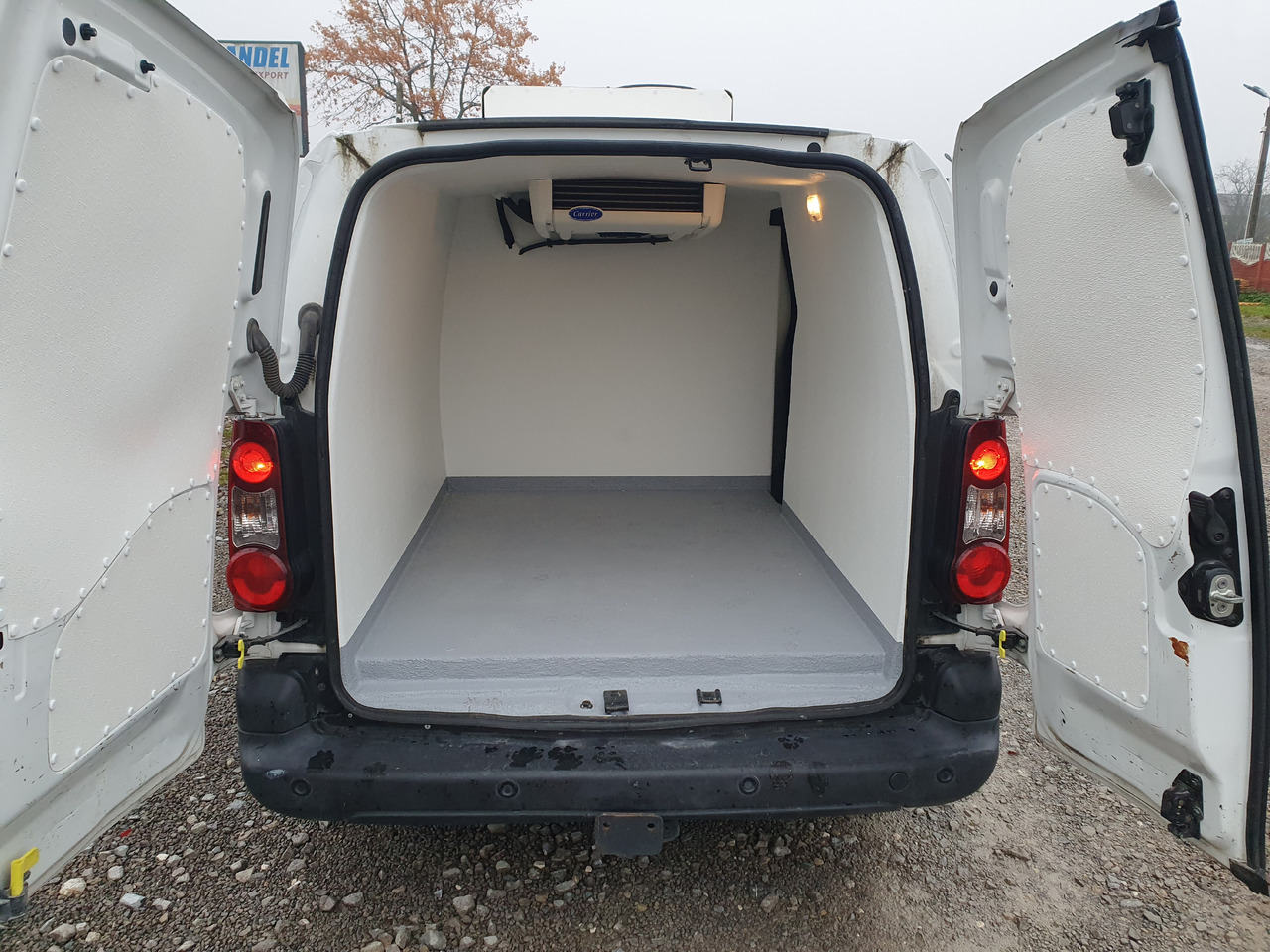 CITROËN Berlingo long chlodnia mroznia carrier Klima euro6 - Autoutilitară frigorifica: Foto 2 CITROËN Berlingo long chlodnia mroznia carrier Klima euro6 - Autoutilitară frigorifica: Foto 2