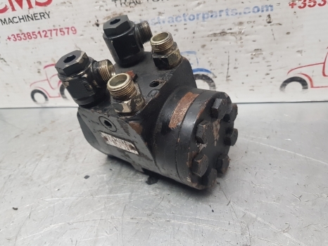Case 956, 1056 Xl Zf Steering Orbital Unit 8492955172, 1328132c92 - Servodirecţie pentru Tractor agricol: Foto 3 Case 956, 1056 Xl Zf Steering Orbital Unit 8492955172, 1328132c92 - Servodirecţie pentru Tractor agricol: Foto 3