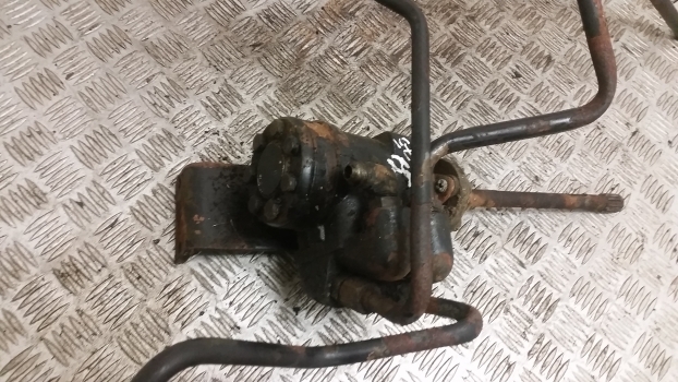 Case David Brown 94, 1210, 1215, 1694, 1594 Hydro Steering Orbital Unit K207419 - Servodirecţie pentru Tractor agricol: Foto 2 Case David Brown 94, 1210, 1215, 1694, 1594 Hydro Steering Orbital Unit K207419 - Servodirecţie pentru Tractor agricol: Foto 2