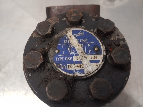 Case David Brown 990, 885 Orbital Motor, Valve K207419, K946083, 150-1051 - Servodirecţie pentru Tractor agricol: Foto 3 Case David Brown 990, 885 Orbital Motor, Valve K207419, K946083, 150-1051 - Servodirecţie pentru Tractor agricol: Foto 3