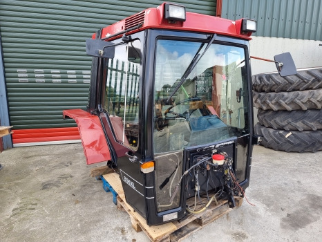 Case International 856xl, 956xl, 1056xl Complete Cab Xl, Cab N56 - Cabină: Foto 1 Case International 856xl, 956xl, 1056xl Complete Cab Xl, Cab N56 - Cabină: Foto 1