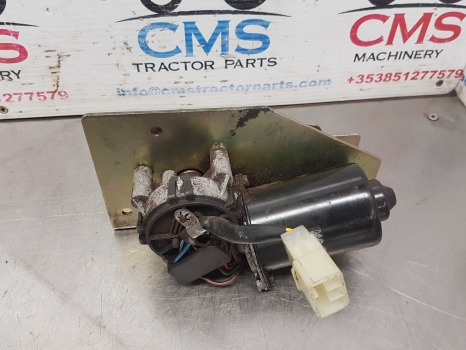 Case Mxm190, 140, 130 New Holland Tm120, 140 Front Wiper Motor 82016930 - Ștergător: Foto 1 Case Mxm190, 140, 130 New Holland Tm120, 140 Front Wiper Motor 82016930 - Ștergător: Foto 1