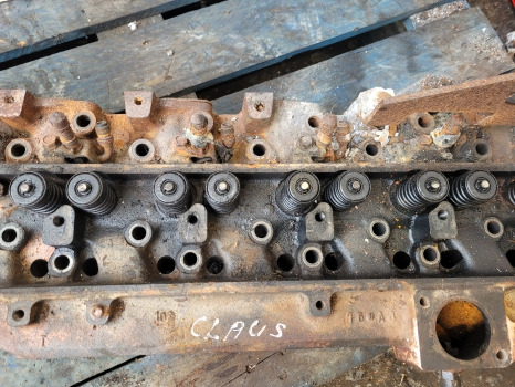 Claas Ares 656 John Deere 6820 Engine Cylinder Head R121608, 6005021490, Re57489 - Chiulasă: Foto 3 Claas Ares 656 John Deere 6820 Engine Cylinder Head R121608, 6005021490, Re57489 - Chiulasă: Foto 3