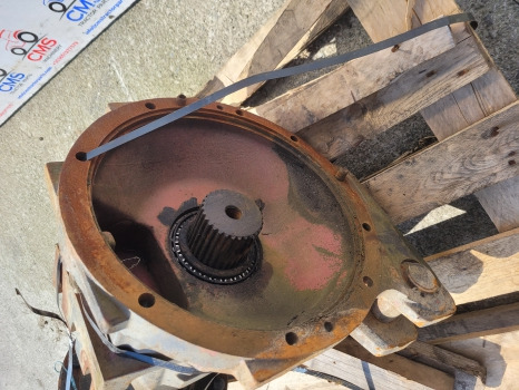 Claas Ares 836, 816, 826 Rear Axle Housing Lhs 6005029451, 6005029419, 0261b04 - Axă spate: Foto 4 Claas Ares 836, 816, 826 Rear Axle Housing Lhs 6005029451, 6005029419, 0261b04 - Axă spate: Foto 4
