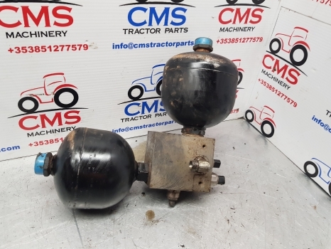 Claas Arion 500, 600 Series 640 Brake Valve, Safety Block 0021603450, 0021603451 - Supapă frână pentru Tractor agricol: Foto 5 Claas Arion 500, 600 Series 640 Brake Valve, Safety Block 0021603450, 0021603451 - Supapă frână pentru Tractor agricol: Foto 5