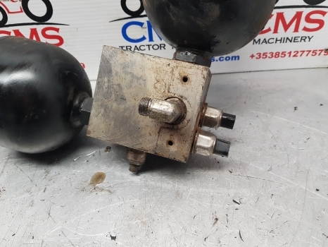 Claas Arion 500, 600 Series 640 Brake Valve, Safety Block 0021603450, 0021603451 - Supapă frână pentru Tractor agricol: Foto 2 Claas Arion 500, 600 Series 640 Brake Valve, Safety Block 0021603450, 0021603451 - Supapă frână pentru Tractor agricol: Foto 2