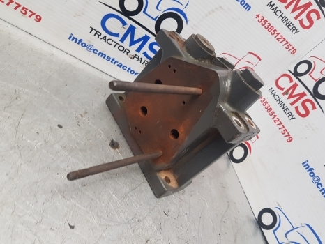 Claas Arion 500, 600 Spool Distribution Valve 4302904, 0011362040, 0011362041 - Supapa hidraulica pentru Tractor agricol: Foto 4 Claas Arion 500, 600 Spool Distribution Valve 4302904, 0011362040, 0011362041 - Supapa hidraulica pentru Tractor agricol: Foto 4