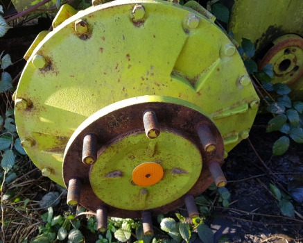 Claas Dominator 86 Front Axle Hub Lhs Complete 197344.2 - Axă față: Foto 3 Claas Dominator 86 Front Axle Hub Lhs Complete 197344.2 - Axă față: Foto 3