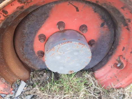 Claas Scorpion 732, 736, 741 Front Axle Hub Rhs Complete 0019230840, - Axă față: Foto 1 Claas Scorpion 732, 736, 741 Front Axle Hub Rhs Complete 0019230840, - Axă față: Foto 1