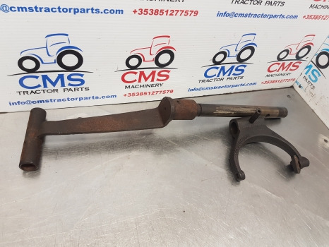 Deutz Agrotron 110, Mk3, Clutch Shaft And Fork 04426190.4, 2093306034 - Ambreiaj și piese pentru Utilaje agricole: Foto 2 Deutz Agrotron 110, Mk3, Clutch Shaft And Fork 04426190.4, 2093306034 - Ambreiaj și piese pentru Utilaje agricole: Foto 2