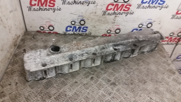 Deutz Agrotron 6.15 Engine Valve Cover 04801103 - Motor şi piese pentru Tractor agricol: Foto 2 Deutz Agrotron 6.15 Engine Valve Cover 04801103 - Motor şi piese pentru Tractor agricol: Foto 2